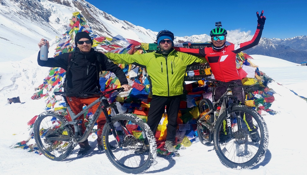 Annapurna Circuit Half Mountain Biking Days Itinerary And Cost