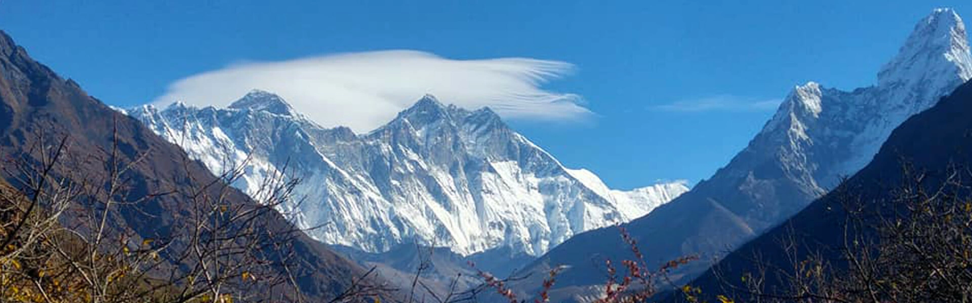 Everest Trek View